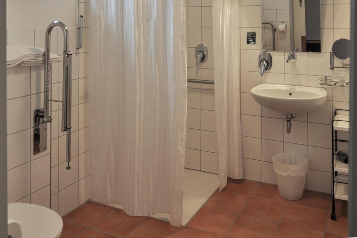 Seminarhotel In Der Manfred-Sauer-Stiftung Lobbach المظهر الخارجي الصورة